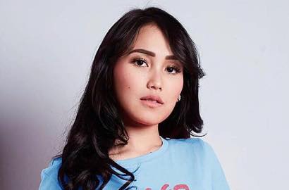 Ayu Ting Ting Bertingkah Tak Sopan saat Live, 'Brownis' Diminta Ganti Host