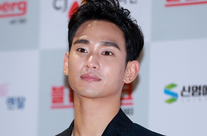 Ramai-Ramai Diantar Fans, Kim Soo Hyun Tulis Pesan Ini Sebelum Wamil