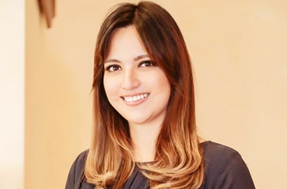 Pertama Kali Ke Korea, Nia Ramadhani Pilih Pakai Baju Ini