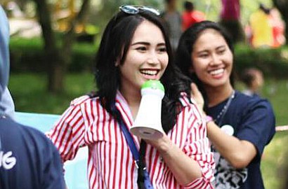 Kembali 'Plagiat' Gaya, Ayu Ting Ting Sengaja Ingin Bikin Nagita Marah?
