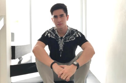 Verrell Ogah Ditanya Ciuman Bibir dengan Nadine, Asisten Ngamuk Bentak Wartawan