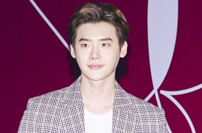 Tiga Kali Kerja Bareng Penulis Naskah, Lee Jong Suk Ngaku Terbebani Main 'WYWS'