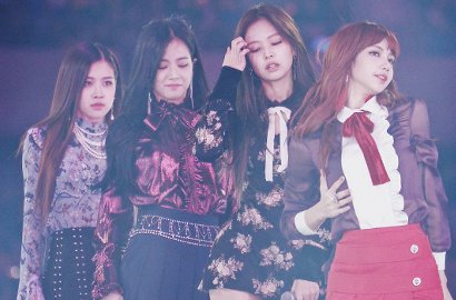 Umbar Dada Hingga Perut, Black Pink Pose Super Seksi di Foto-Foto Ini