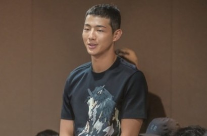 Baru Dirilis, Seriusnya Ji Soo Tampil Serba Hitam di Baca Naskah 'Bad Guys 2'
