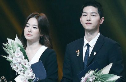 Sertakan Simbol Hati, Intip Cantiknya Undangan Pernikahan SongSong Ini