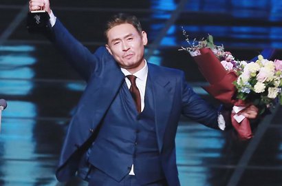 Sol Kyung Gu Aktor Terbaik, Inilah Daftar Pemenang Daejong Film Awards 2017
