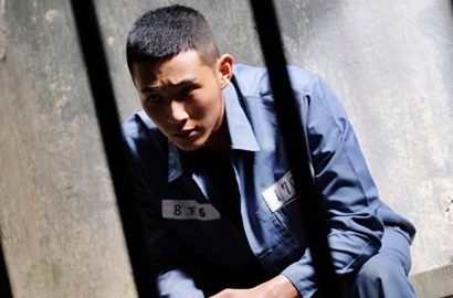 Seriusnya Ji Soo Didandani Berjambang Hingga Bikin Pangling di 'Bad Guys 2'