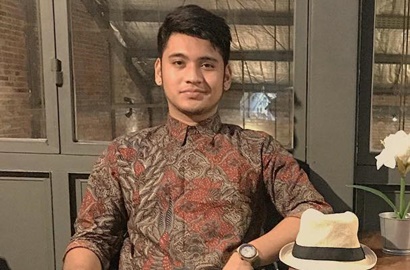 Giorgino Abraham Tunjukkan Poster Sinetron Baru, Netter Heboh Bahas Judul