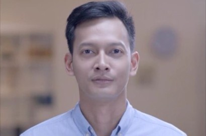 Fedi Nuril Gendong Anak di Insert Awards 2017, Penampilan Istri Jadi Sorotan