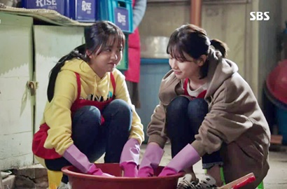 Suzy Ngaku Canggung Syuting Bareng Kim So Hyun di 'WYWS', Kenapa?