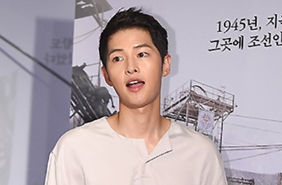 Sudah Tiba, Intip Potret Keluarga Joong Ki di Lokasi Pernikahan SongSong