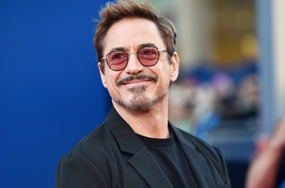 Unggah Foto Ini, Robert Downey Bocorkan 4 Karakter yang Selamat di 'Infinity War'?