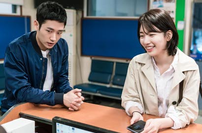 Suzy - Jung Hae In Selfie Dempetan di BTS 'WYWS', Netter Baper Sindrom Second Lead