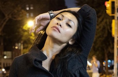 Berisi Lirik dari 3 Bahasa, Lagu Baru Anggun 'What We Remember' Masuk Asia Top 40