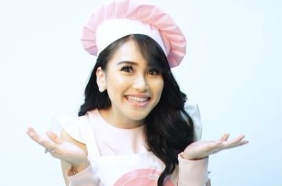 Siap Luncurkan Kue 'Jaman Now', Ayu Ting Ting Malah Dibully Soal Tarif Karaoke Rp 1000