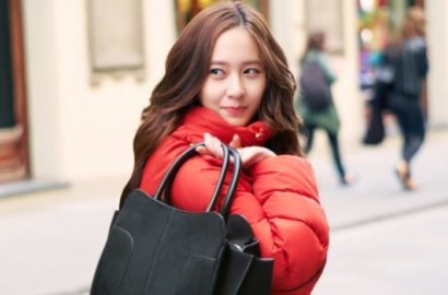 Nostalgia 'Reply Series', Krystal Syuting Adegan Kencan di 'Wise Prison Life'?