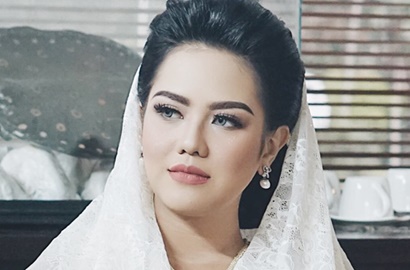 Make Up Akad Dipuji Cantik Bikin Pangling, Perut Buncit Mytha Lestari Jadi Sorotan