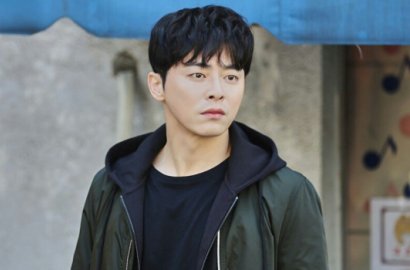 Jadi Polisi, Gantengnya Jo Jung Suk Siap Hajar Lawan di 'Two Cops'