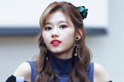 Perform 'Likey' di 'M!Countdown', Kecantikan Sana Twice Bikin Menggila
