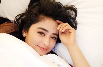 Tampil Polos Tanpa Make Up, Dewi Persik Tetap Cantik?