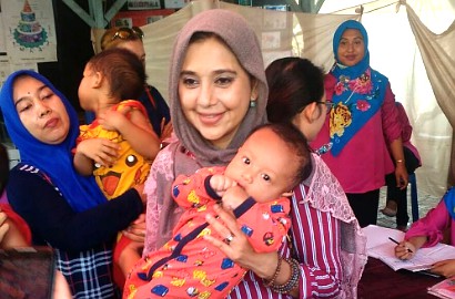 Dikabarkan Ribut Soal Warisan, Ini Kata Ayu Azhari Soal Kabar Adik-Adiknya