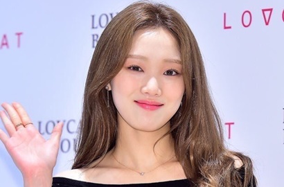 Bak Seorang Putri, Cantiknya Lee Sung Kyung Hiasi Majalah Taiwan