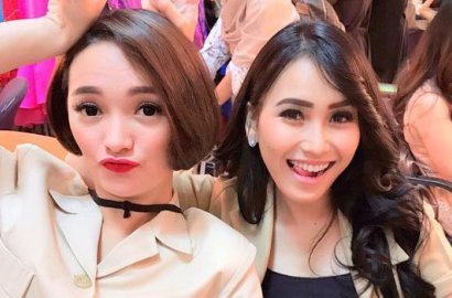 Dandan Ala Betawi di 'Pesbukers', Ayu Ting Ting dan Zaskia Gotik Banjir Pujian