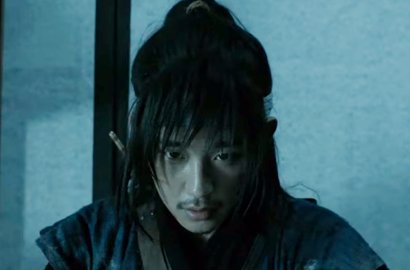 Jadi Pengawal Raja, Jung Hae In Bertarung dan Ditusuk di  'Conspiracy-Age of Rebellion'