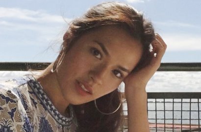 Tanpa Hamish Daud, Raisa Tampil Mempesona di Resepsi Nikahan Kahiyang Ayu