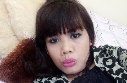 Curhat di Medsos Soal Mantan Suami, Netter Sebut Ely Sugigi Alami Puber Kedua