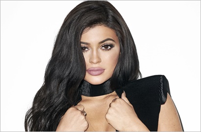 Kabarnya Hamil, Kylie Jenner Malah Emosional Belum Siap Jadi Ibu?
