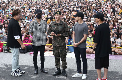Eunhyuk Ternyata Bujuk Member SuJu Habis-Habisan untuk Jemput Saat Wamil Selesai