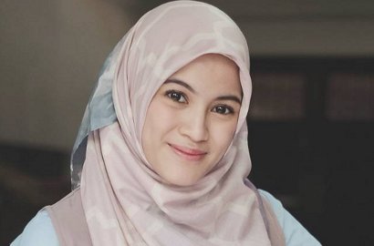 Beri Jawaban Bijak Saat Gigi Anak Dihina, 5 Foto Ini Buktikan Alyssa Soebandono Sayang Keluarga