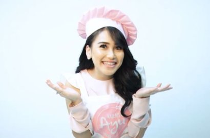 Food Blogger Review Kue Kekinian Ayu Ting Ting, Hasilnya Bikin Netter Terkejut