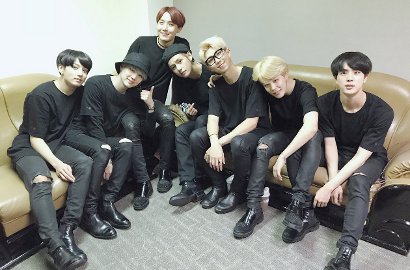 Makin Populer, Bangtan Boys Akan Tampil di 'The Late Late Show' Amerika?