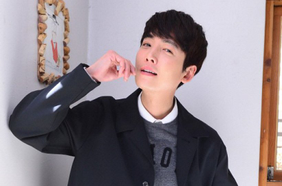 Sipir Ganteng, Jung Kyung Ho Narsis Bareng Tahanan Ini di 'Wise Prison Life'