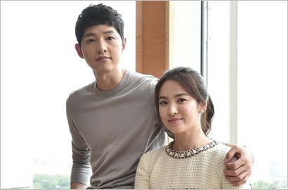 Lucunya Song Joong Ki Lakukan Kesalahan Ini Saat Tukar Cincin dengan Hye Kyo
