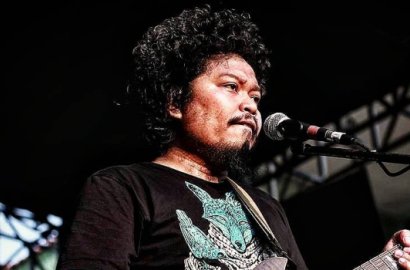 'Akad' Baru Rilis, Keputusan Vokalis Payung Teduh Pamit Disesali Fans