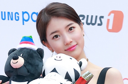 Penampilan di Red Carpet AAA Jadi Sorotan, Suzy Lagi-Lagi Tuai Pujian
