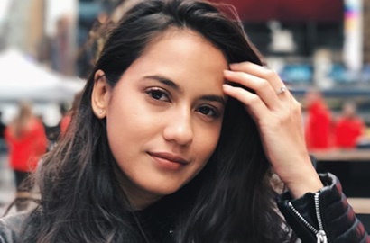 Seksi Pakai Gaun Ketat dan Terbuka, Pevita Pearce Bikin Netizen Tak Tahan