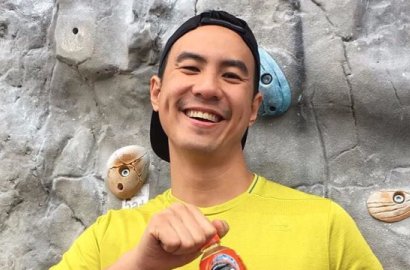 Pamer Foto Berdua dengan Syahrini, Wajah Daniel Mananta Bikin Netter Salah Fokus
