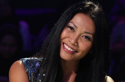 Pamer Foto Syuting MV 'What We Remember', Anggun Didukung Fans Internasional