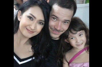 Sudah Bercerai, Nafa Urbach Tetap Sebut Zack Lee 'Daddy'