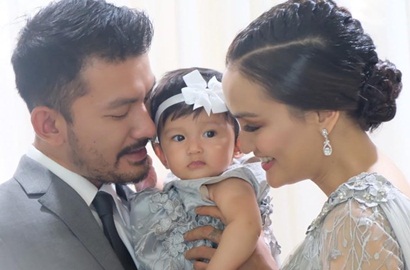 Sibuk Jadi Ibu, Atiqah Hasiholan Putuskan Mundur dari Dunia Artis?