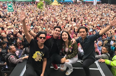Meet and Greet 'STJC Reborn' Banjir Lautan Fans, 50 Orang Jatuh Pingsan