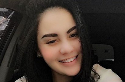 Dengarkan Lagu-Lagu Galau, Jennifer Dunn Mulai Merasa Bersalah Jadi 'Pelakor'?