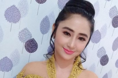 Tidur Pulas hingga Mulut Mangap, Dewi Persik Dipuji Tetap Cantik