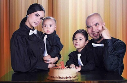 Ahmad Dhani Diperiksa Polisi, Mulan Beri Dukungan Lewat Pesan Manis Ini