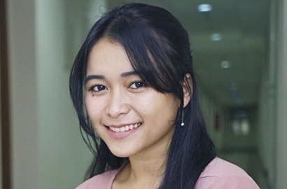Adik Ayu Ting Ting 'Survei' Kecantikan Dirinya, Hasilnya Bikin Netter Ngakak