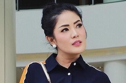Dandan Mirip di Pemotretan, Netter Bandingkan Gaya Makeup Nindy dan Beyonce